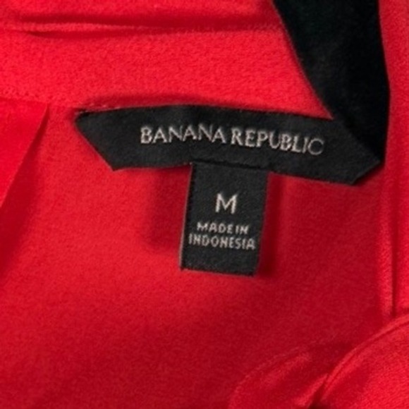 Banana Republic Ruffle Mock Neck Top, Watermelon, Size Medium - Picture 8 of 8